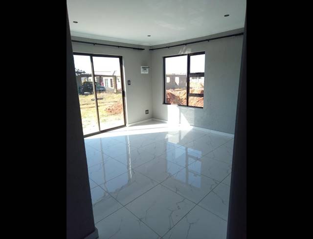 2 BEDROOM HOUSE FOR SALE IN REIGERPARK